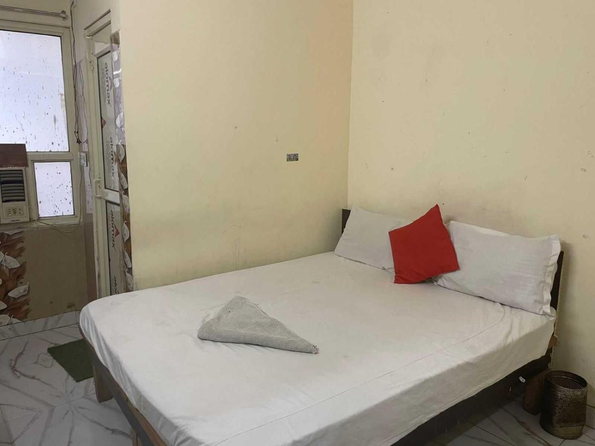Hotel O Devansh Inn New Delhi Exterior foto