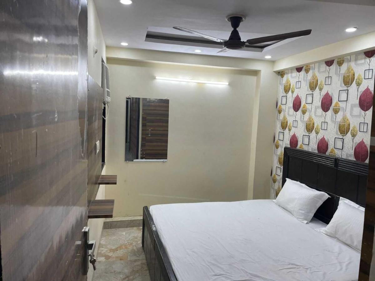 Hotel O Devansh Inn New Delhi Exterior foto